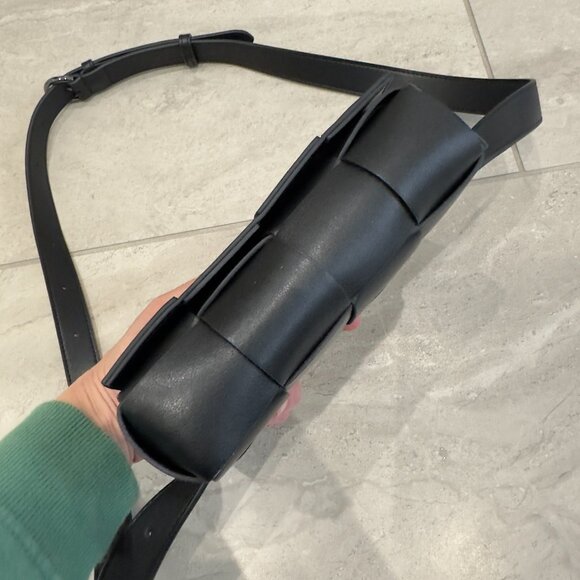 Quince Women's Italian Leather Handwoven Box Belt Bag Black OS - Picture 9 of 14